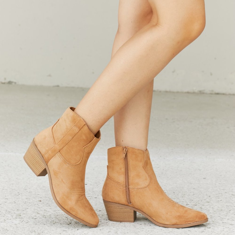 Qupid Austin Nights Embroidered Western Booties in Butterscotch